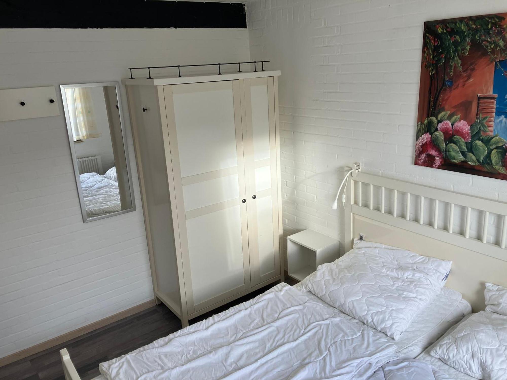 Schoenes Ferienhaus In Tossens Mit Schoenem Garten Butjadingen Exteriör bild