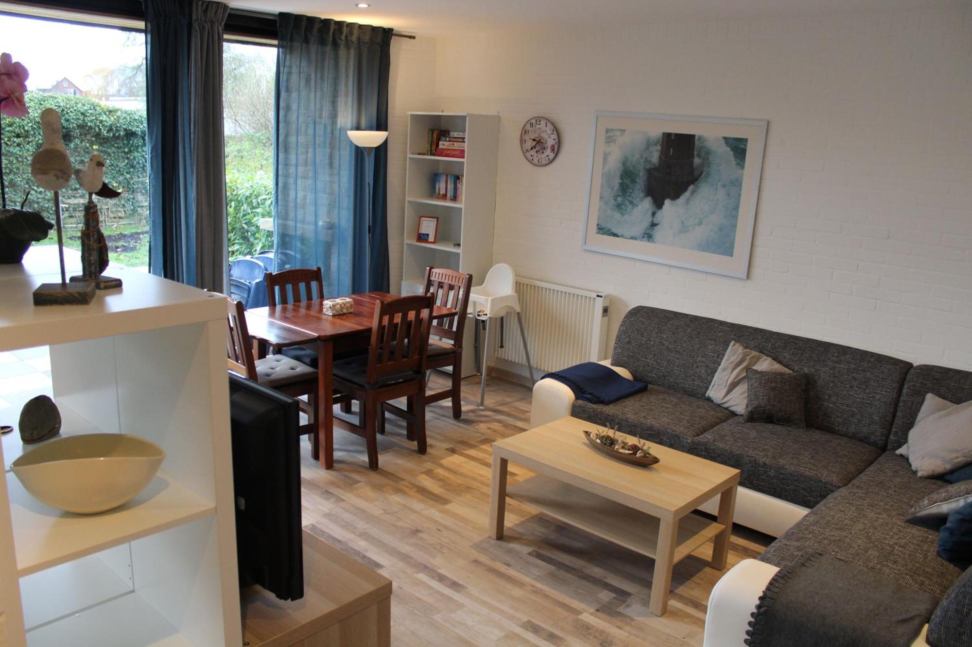Schoenes Ferienhaus In Tossens Mit Schoenem Garten Butjadingen Exteriör bild